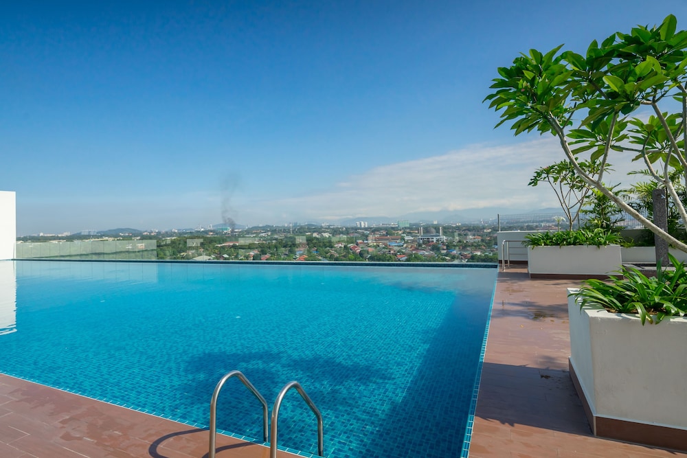 Rooftop pool