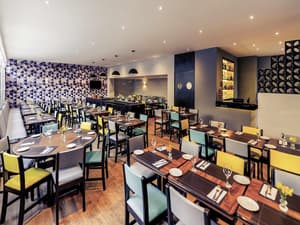 thumbnail: Restaurant