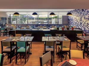 thumbnail: Restaurant