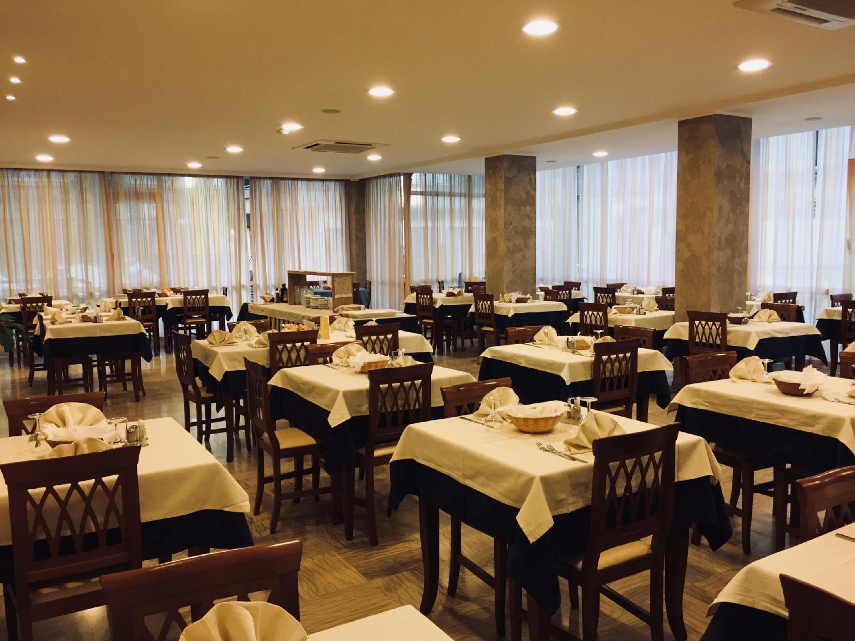 Restaurant-cafeteria
