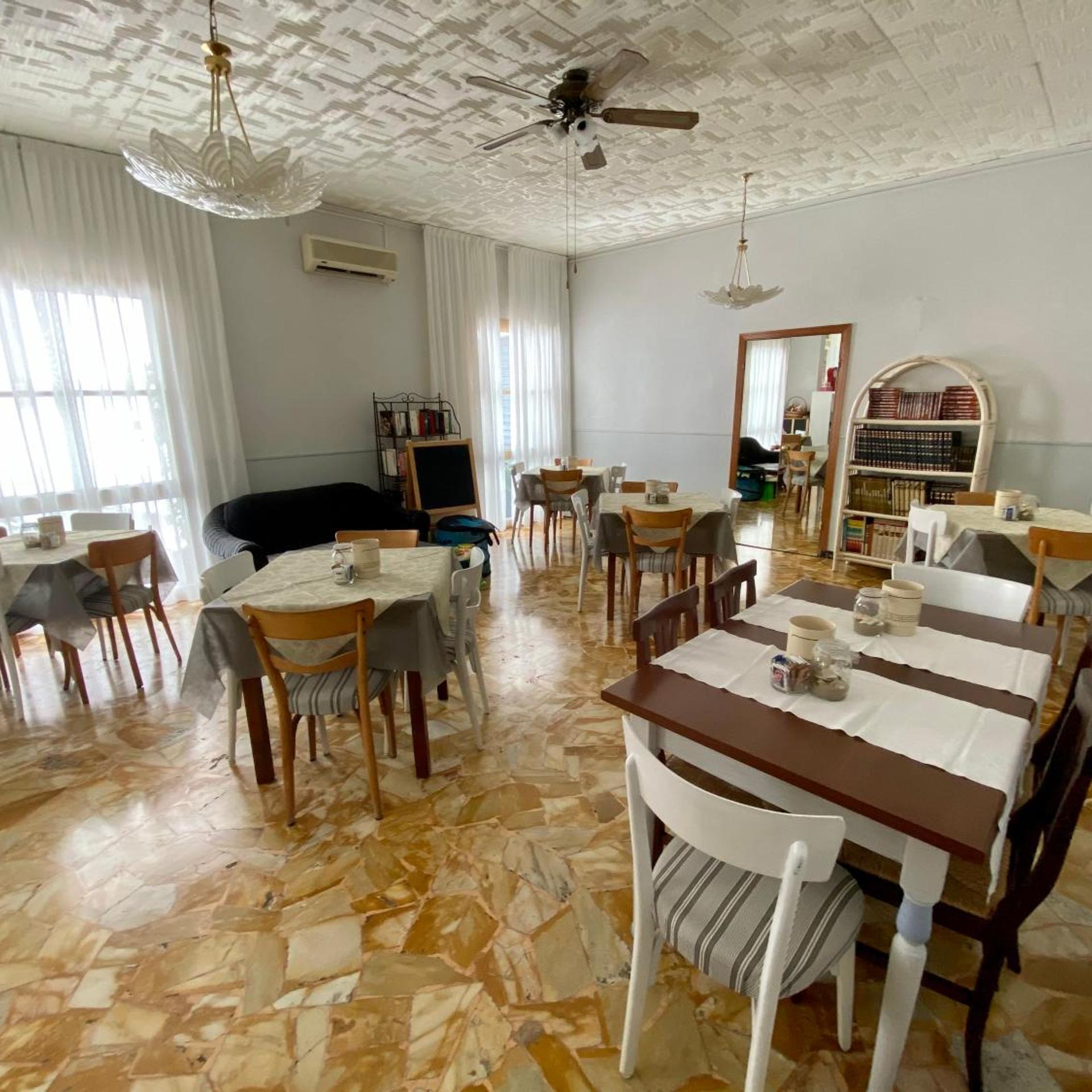 Restaurant-cafeteria