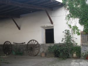 thumbnail: Courtyard