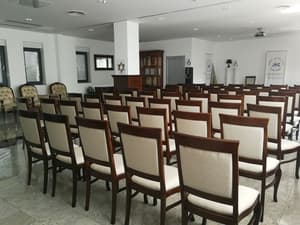 thumbnail: Business center