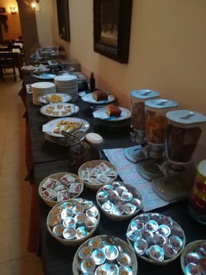 thumbnail: Breakfast area