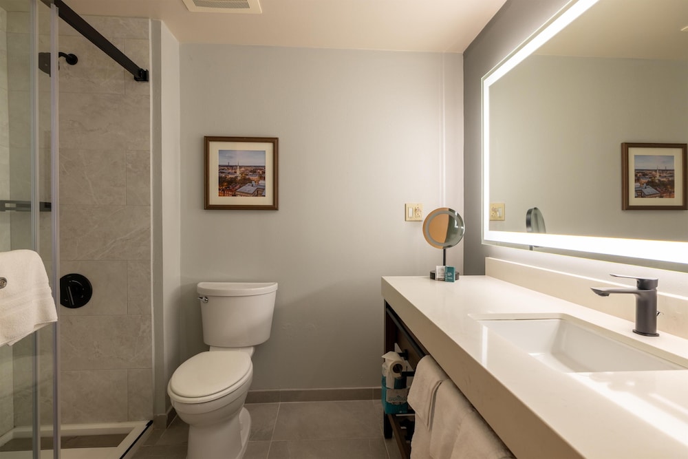 Bathroom shower