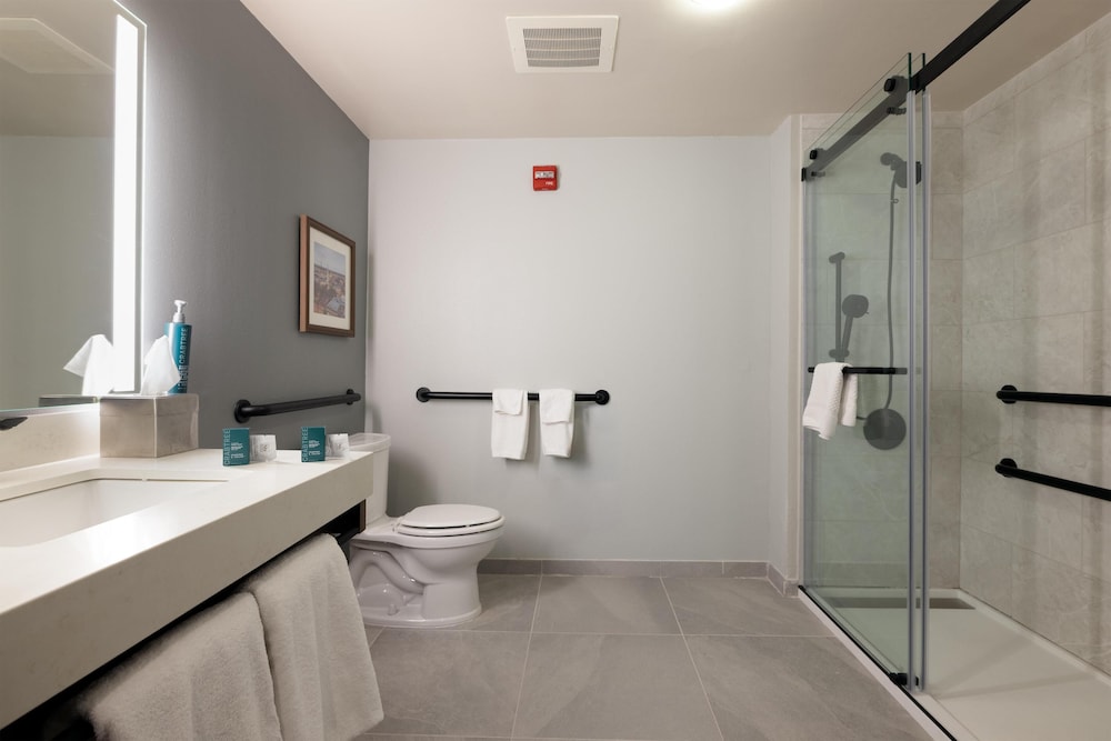 Bathroom shower