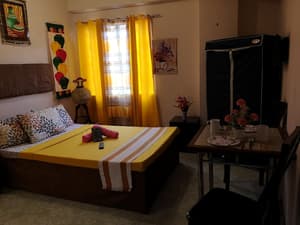 thumbnail: Room