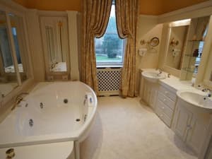 thumbnail: General view