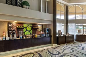 thumbnail: Breakfast area