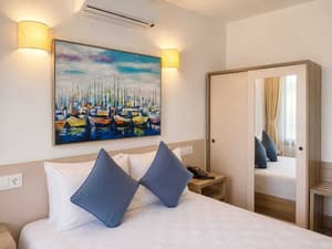 thumbnail: Room