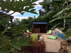 thumbnail: Poolside bar