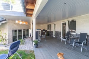 thumbnail: Interior