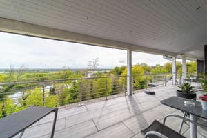 thumbnail: Interior