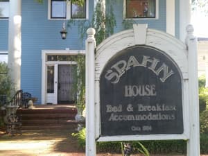 thumbnail: Property entrance
