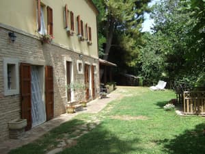 thumbnail: Exterior