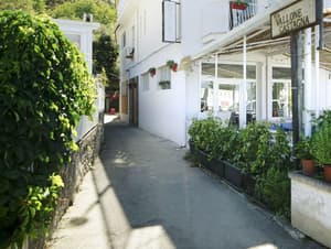 thumbnail: Porch