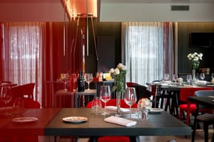 thumbnail: Restaurant