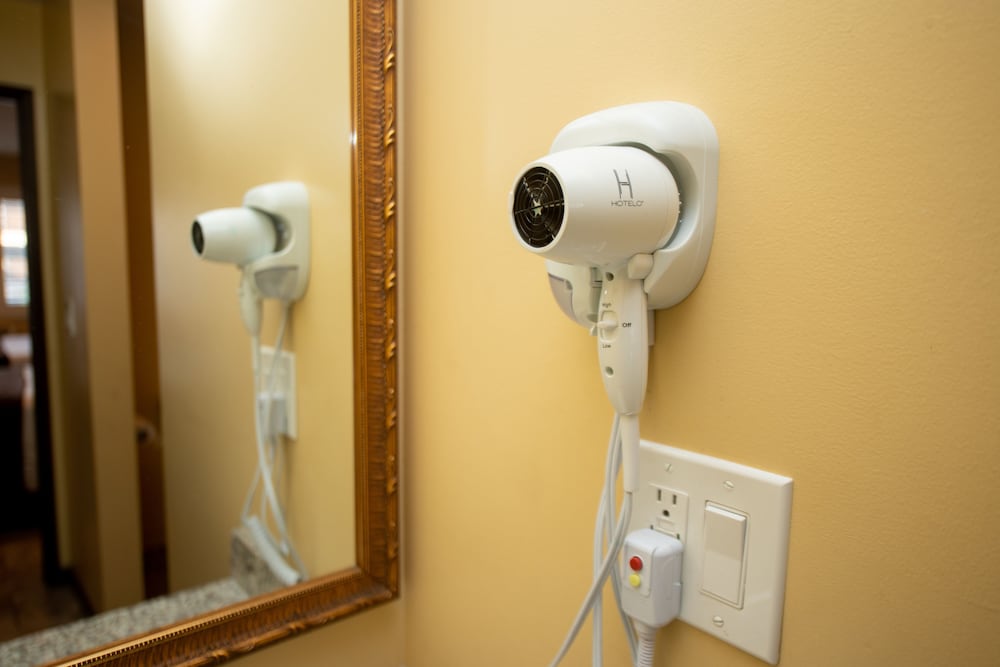 Bathroom amenities
