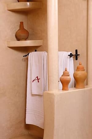thumbnail: Bathroom amenities