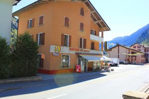 thumbnail: Front of property