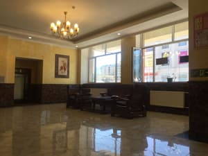 thumbnail: Lobby sitting area