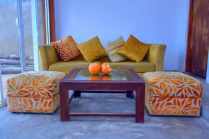 thumbnail: Lobby sitting area