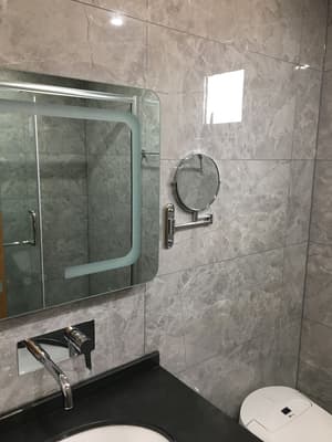 thumbnail: Bathroom