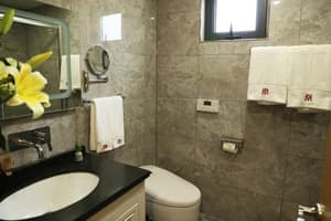 thumbnail: Bathroom