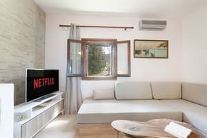 thumbnail: Living area