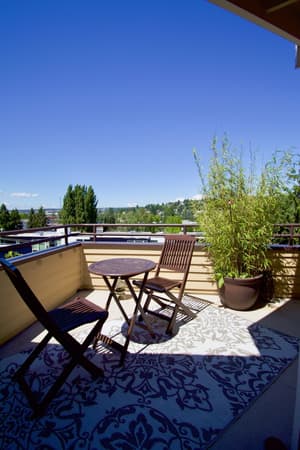 thumbnail: Balcony