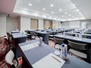 thumbnail: Business center