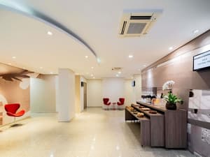 thumbnail: Business center