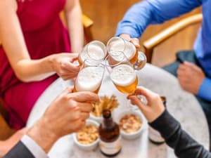 thumbnail: Bar (on property)