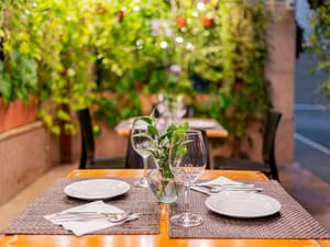 thumbnail: Restaurant