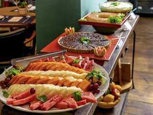 thumbnail: Restaurant