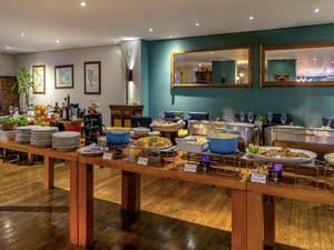 thumbnail: Restaurant