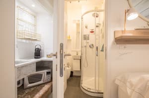 thumbnail: Bathroom shower