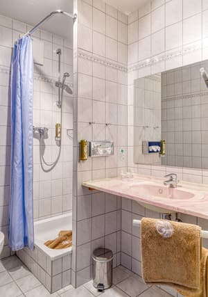 thumbnail: Bathroom