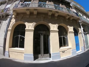 thumbnail: Property entrance