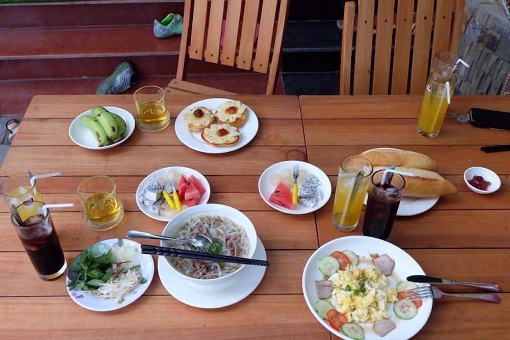Breakfast meal