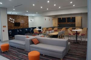 thumbnail: Bar (on property)