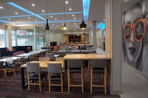 thumbnail: Breakfast area