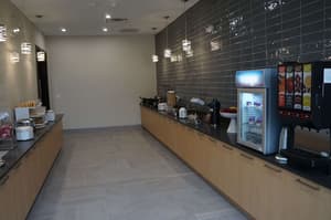 thumbnail: Breakfast area