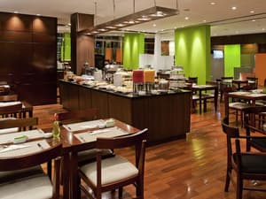 thumbnail: Restaurant