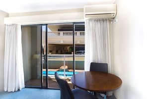 thumbnail: Interior entrance