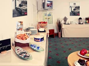 thumbnail: Dining