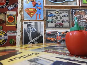 thumbnail: Interior detail