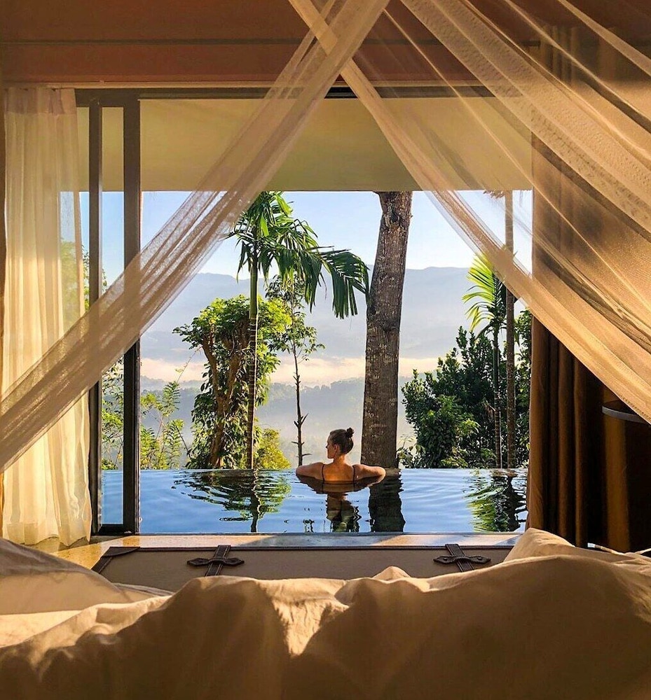 Private pool