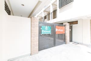 thumbnail: Property entrance