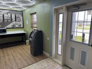 thumbnail: Lobby sitting area